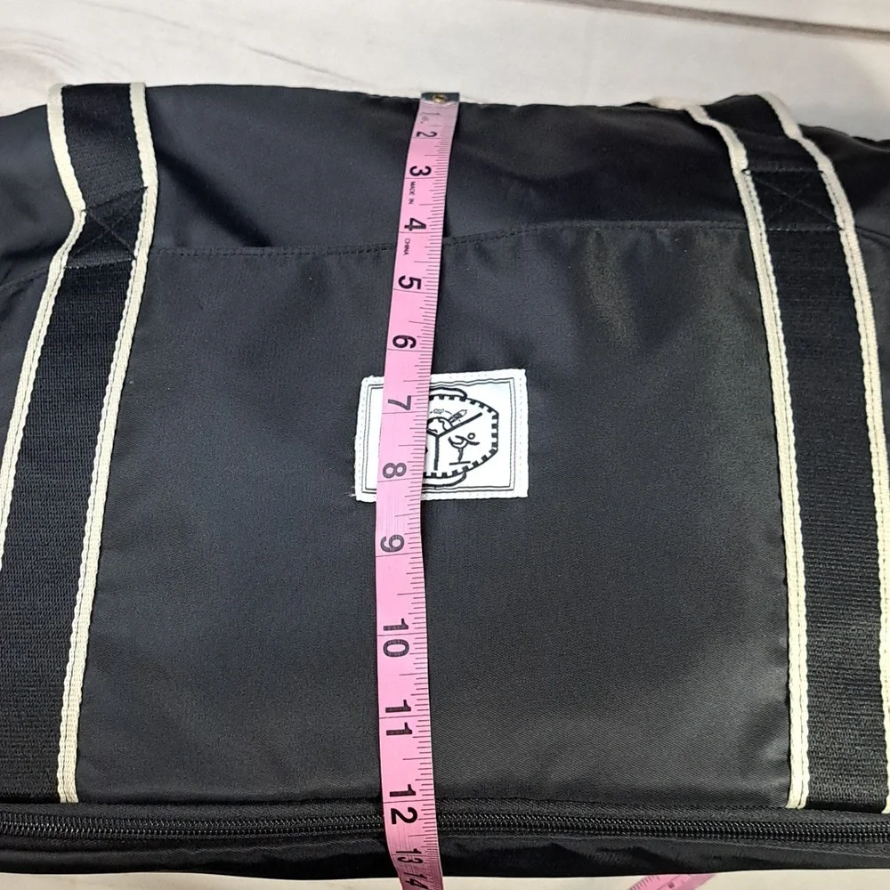 Black Duffel Bag with Extendable Drop Bottom